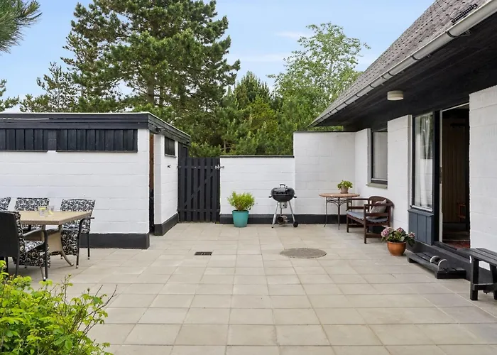 Wiger - 150m From The Sea By Interhome Semesterbostad *